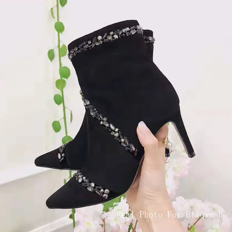 Черные кожаные ботильоны со стразами; женские ботинки на высоком каблуке с острым носком, украшенные кристаллами и цепочкой; Женская пикантная обувь для вечеринок - Цвет: black suede