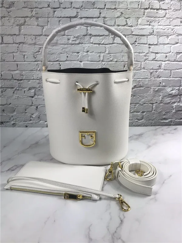 

2019 Spring/Summer New Arrivals Original FURLA Women's Bags,High Quality Small Size Women's Furla Bags White Color Size 24cm*22cm*16cm