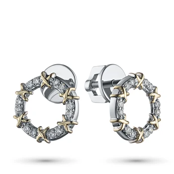 

Earrings in gold with a diamond