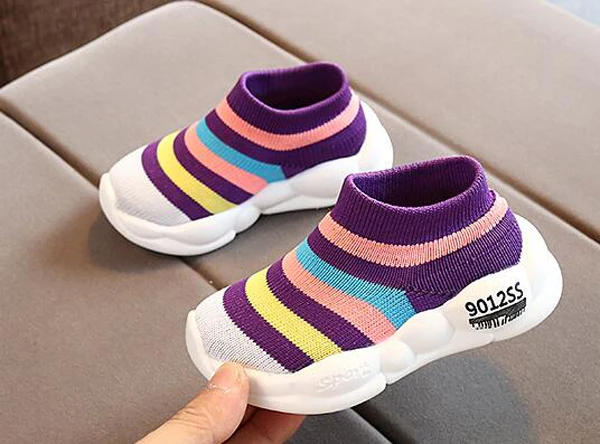 Детская теннисная обувь, кроссовки для девочек, радужная обувь, Flyknit, детская обувь, полосатые чулки для малышей