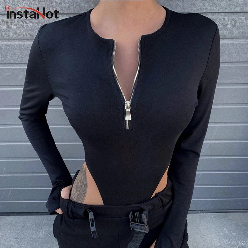 Женское боди на молнии InstaHot черный облегающий комбидресс с круглым вырезом и