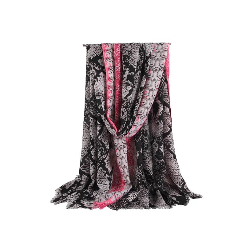 Gray FS Luxury Brand Animal Satin Blanket Scarf Snake Print Shawls Foulard Beach Decoration Spring Winter Women Scarves Hijab - Цвет: Gray