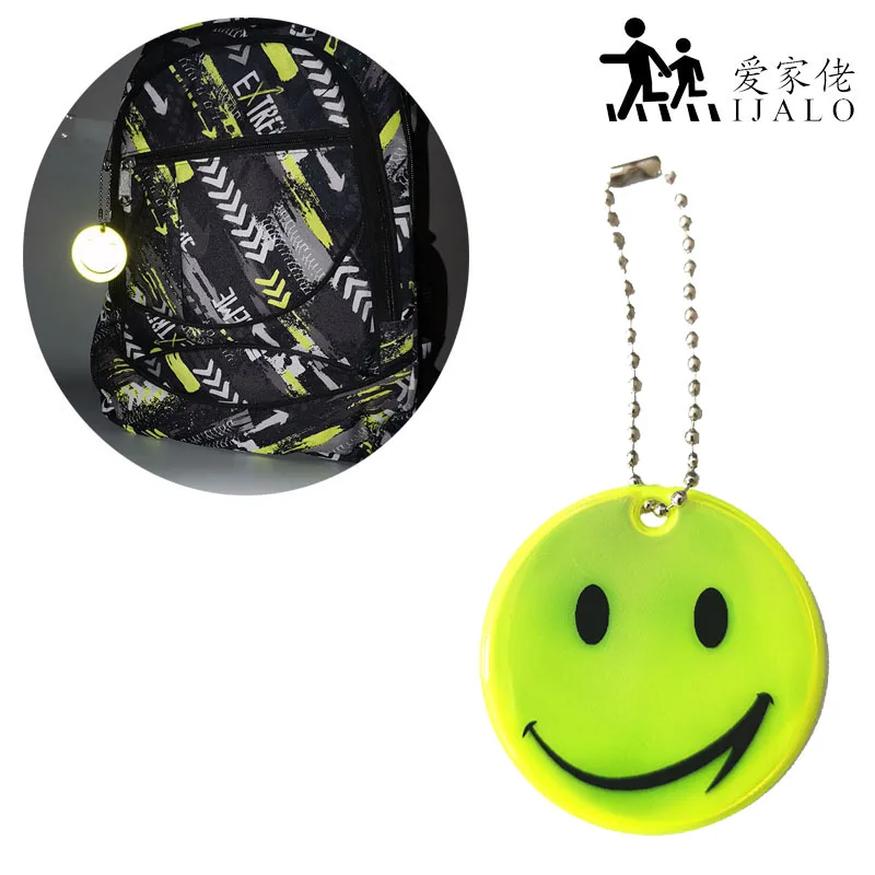 Llaveros con cara de sonrisa reflectante de 5CM, colgante bolso, accesorios, llaveros de regalo, película reflectante para seguridad de tráfico