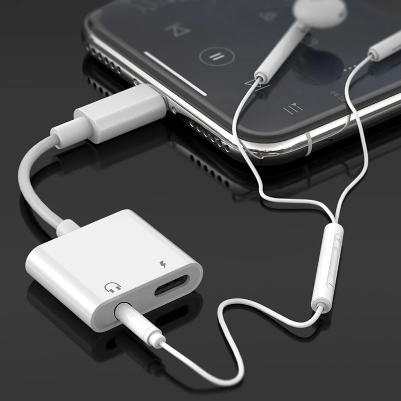 

2 In 1 Earphone Charging Splitter to 3.5mm Headphone Jack Phone Case Audio Aux Charging for IPhone 11 Pro XR XS 11 Pro Max Cable