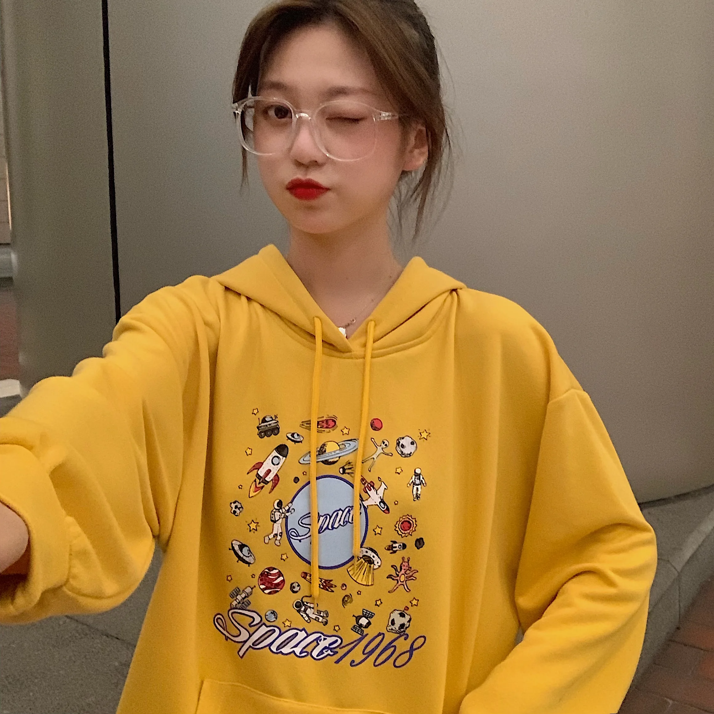 Skup Kobiece koreańskie kawaii śliczne luźne bluzy z nadrukiem planety bluza w stylu casual damskie bluzy w japońskim stylu harajuku Ulzzang odzież dla kobiet