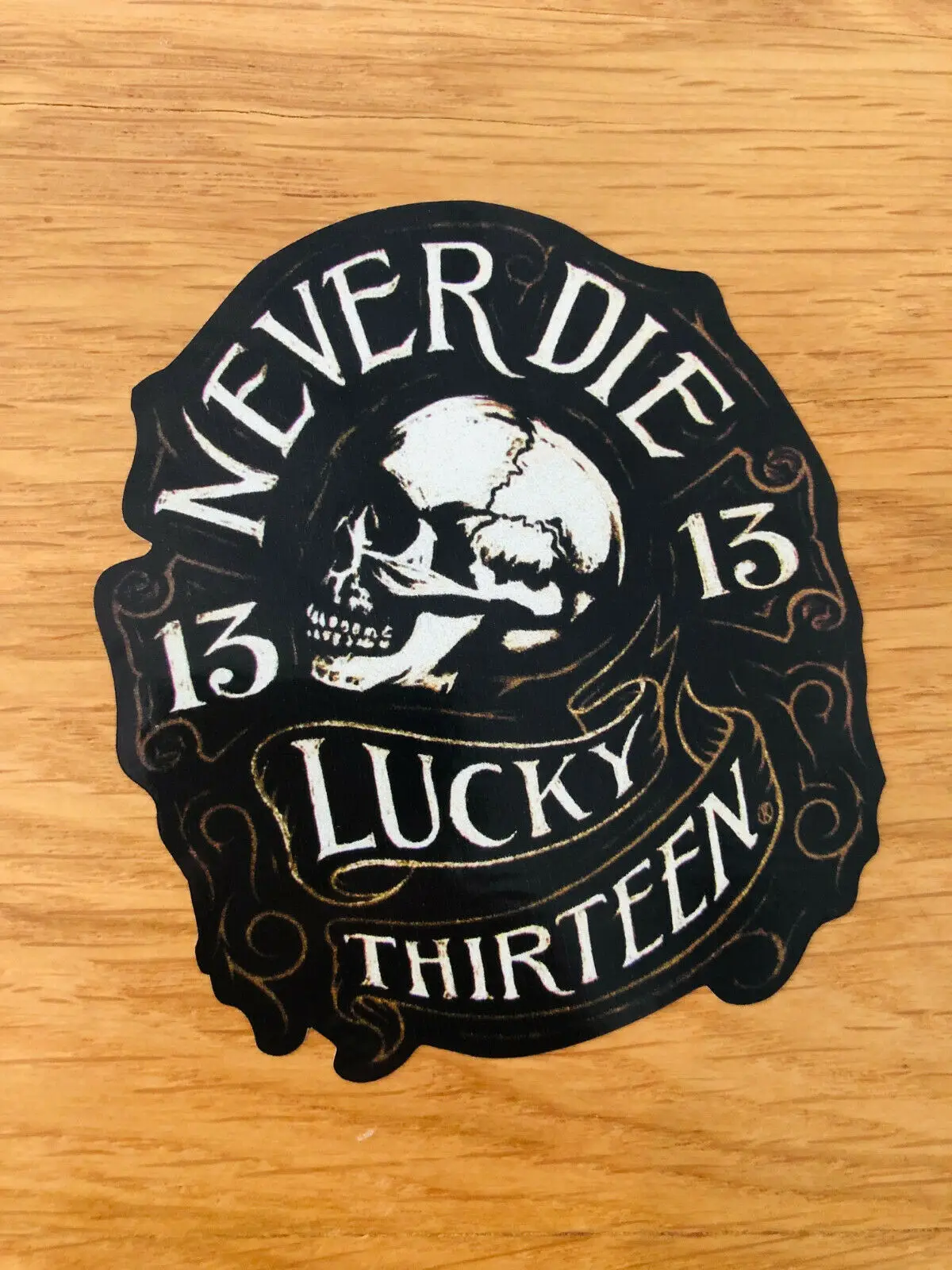NEVER DIE 13 LUCKY THIRTEEN Aufkleber Sticker Skull V8 Youngtimer Hoonigan Mi272 | Автомобили и мотоциклы