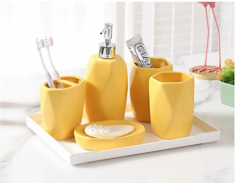 Керамическая романтическая мода набор аксессуаров для ванной комнаты, инструменты для мытья бутылок, чашка для полоскания рта, мыло, держатель для зубной щетки, предметы домашнего обихода