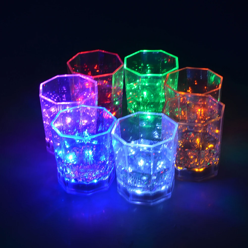 LED Wine Glass Cup Water bottle Sensitive Discoloration Illuminated Octagon Romantic Atmospheres Flash Cups | Дом и сад