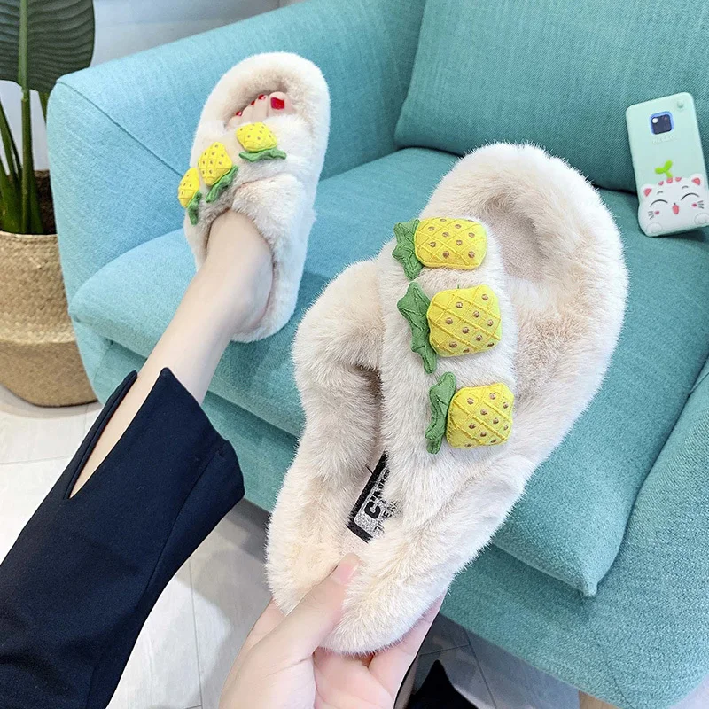 

Flat Shoes Female Plush Slippers For Adults Slides Fashion Slipers Women Fur Luxury 2019 Fabric Rome with fur Basic Short