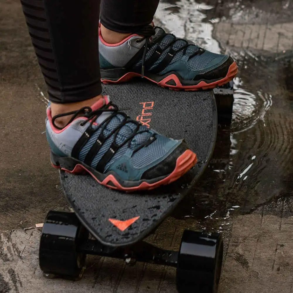 Европейский запас Maxfind Max 2 Longboard Электрический скейтборд двойной мотор Максимальная скорость 36 км/ч максимальный диапазон 25 км пульт дистанционного управления 4400 мАч 120 кг