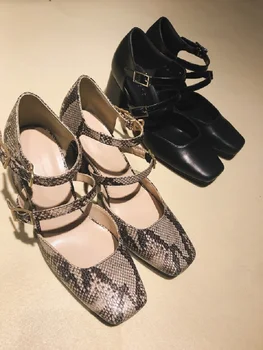 

2020 New Fashion Ankle Strap Leopard Sandels Women Shoes Pigskin Leather Square Toe Lady Fashion Party Formal Heels Shoes Pump