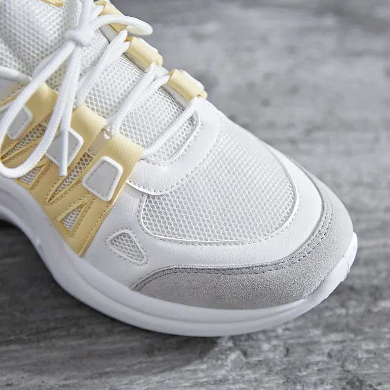 Women's Fantastic Breathable Mesh Casual Shoes Details