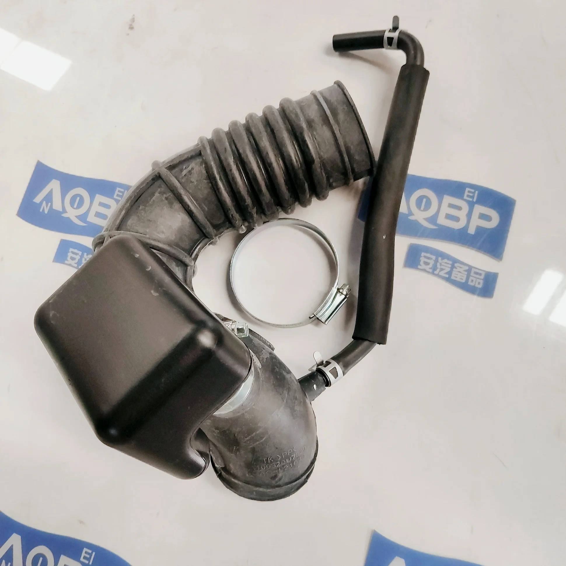 Автозапчасти OE номер 1109330U7020 для JAC J5 резонансная полость шланг воздушного фильтра