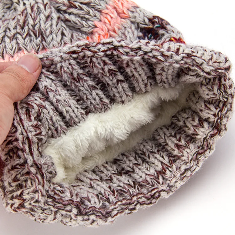 Winter new Korean version mixed color plus velvet plus thick wool hats warm hat hat protected women's knitted hat