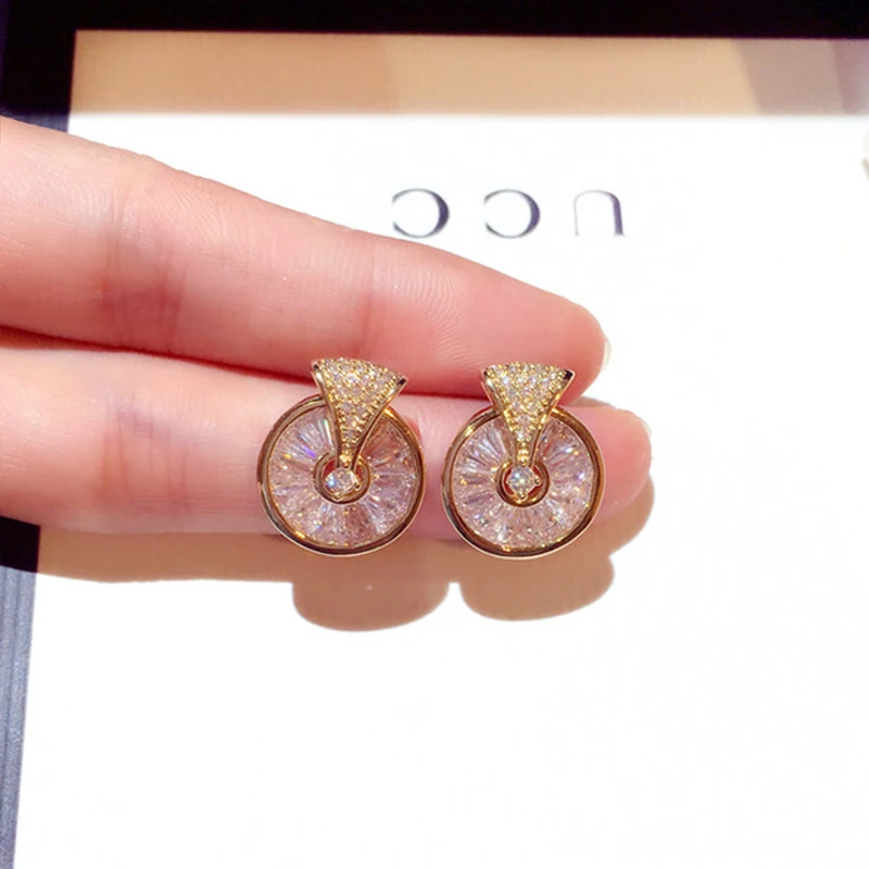 Fashion High Quality Rotatable Delicate Zircon Earring Shine Exquisite Transparent CZ Stud Earring for Women Jewelry Pendant