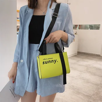 

Retro bag female 2020 new Korean fashion simple wild shoulder Messenger small square Tote bag large capacity bag handbag