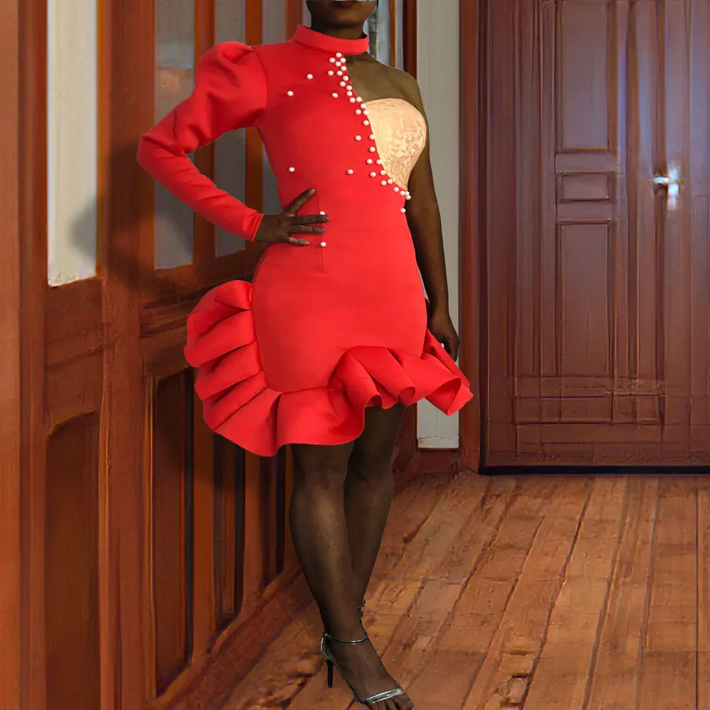 Cena Sukienki na przyjęcie bożonarodzeniowe falbany koronkowe Patchwork koralik Sexy jedno ramię stok z długim rękawem kobiety Vestido Bodycon Backless świętuj