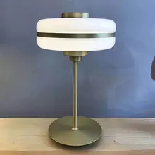 И узкая модная индивидуальная стеклянная офисная лампа Украшение Стола Настольная лампа спальни голова кровати