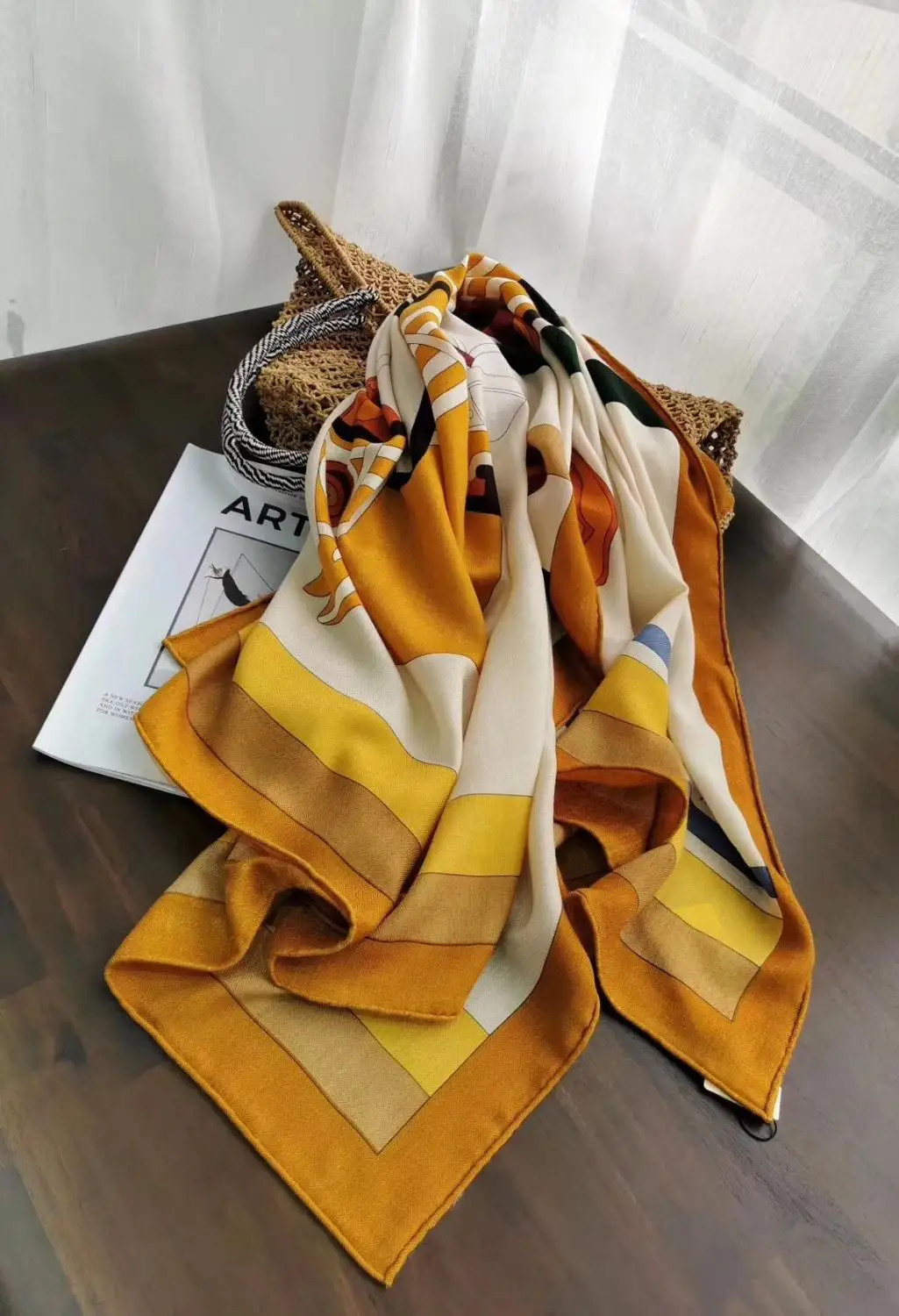 as picture Новое поступление Зима Осень цветной конь 70% кашемир 30% шелк шарф 140*140 см нежная шаль для женщин леди девушка подарок - Цвет: as picture