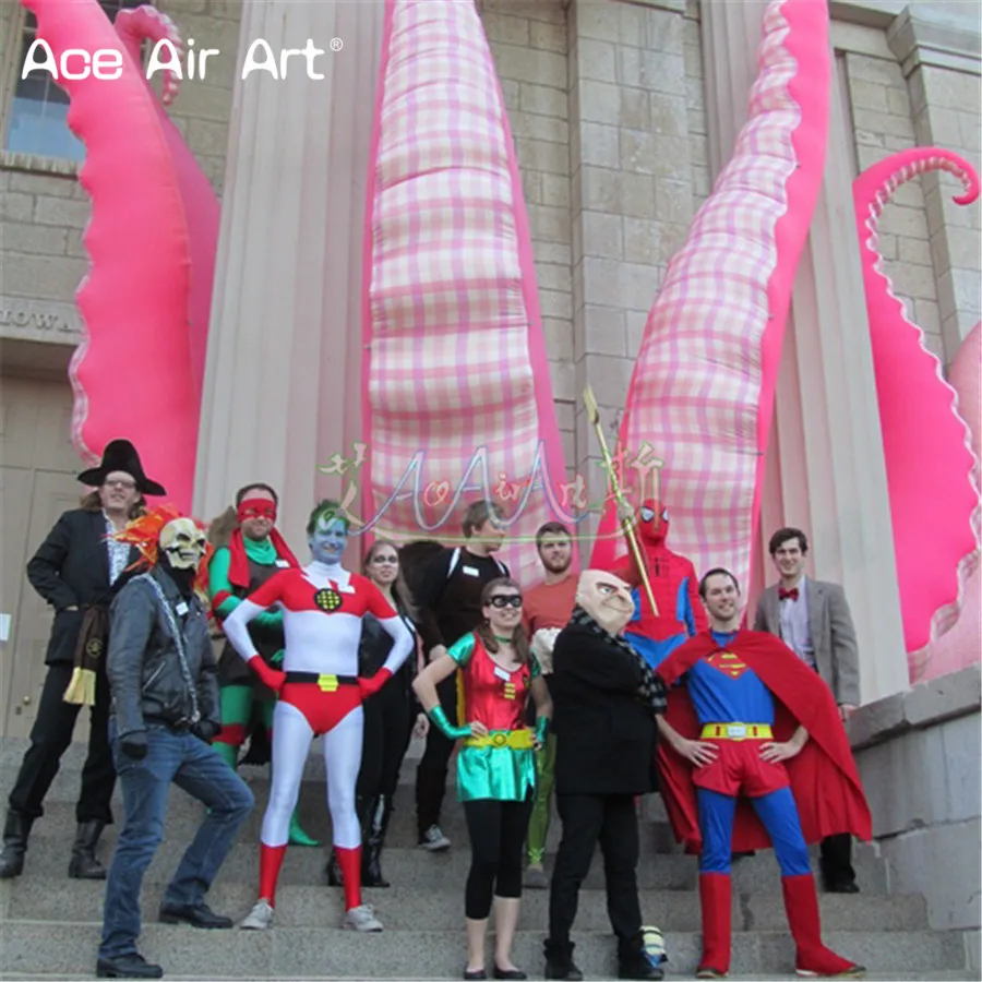 Kraken-on-Old-Iowa-Capitol-Iowa-City-Photo-by-Miles-Dietz_500_副本