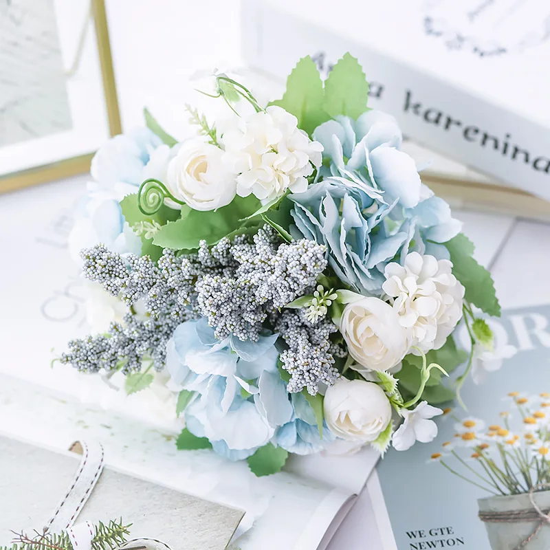 Nordic Artificial Flower Rose Holding Wedding Bouquet Silk Flower for Home Party Table Decoration Fall Decorations Fake Flower