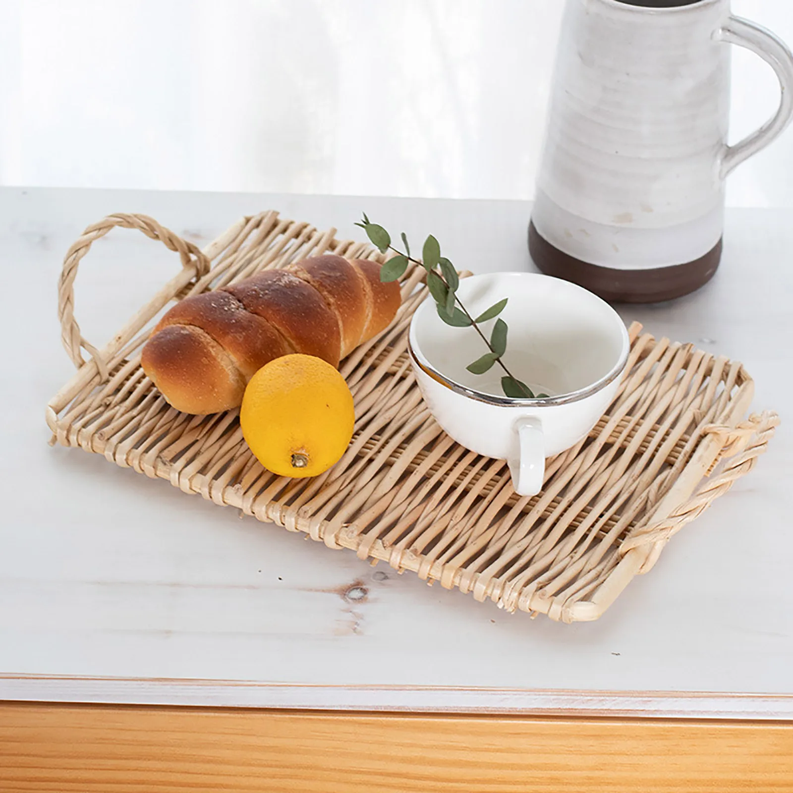 

Wicker Basket Storage Tray Square Shape Environmentally Non-toxic Durable Rattan Organized Basket With Handle