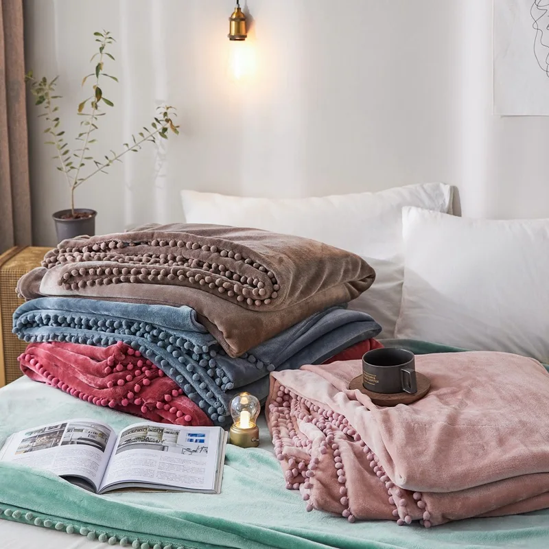 

Double Layer Flannel Blanket Autumn Winter Solid Color Ball Hemming Nap Blankets Warm Fleece Quilt Home Office Blanket Plain