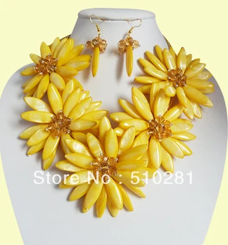 

Free ship!!! New !!! Multilayer Yellow Shell Pearl Flower Statement For Women Choker Necklace Earring jewelry set
