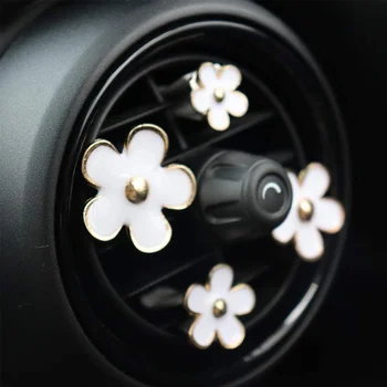 

4Pcs Creative Flower Shaped Metal Aromatherapy Diffuser for Auto