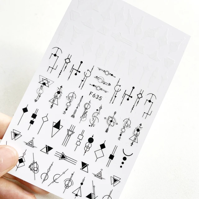 1pcs 3D Nail Art Sticker Decals Gold Hollow Heart Love Pattern Adhesive Sticker Wraps Tip Decoration Manicure Nails Design F635