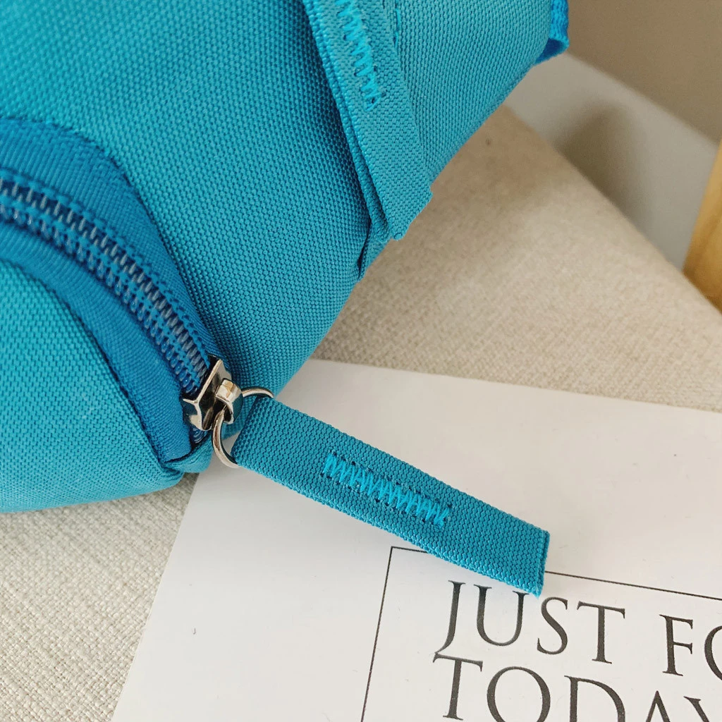 2019 Hot Sale Solid Color Child Joker Crossbody Waist Purse Cartoon Canvas Zipper Chest Bags Pocket Pocket Shoulder Bag 826
