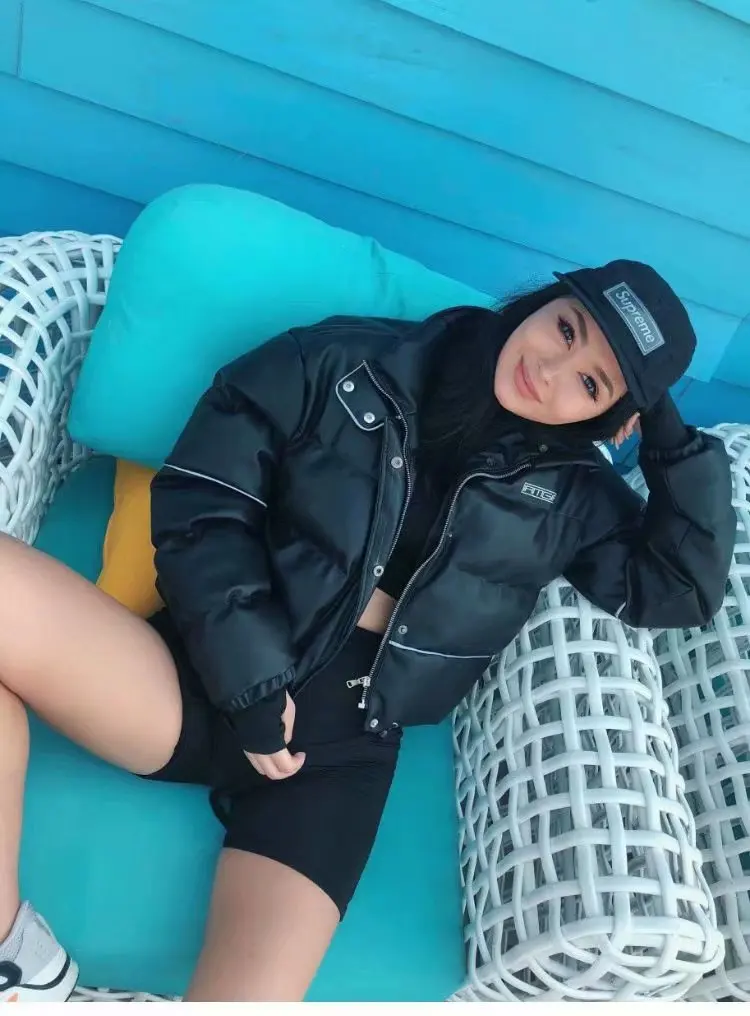 

Ozhouzhan 2018 Autumn And Winter New Style Reflective Strips Short High-waisted Stand Collar Jacket INS Europe And America Cotto