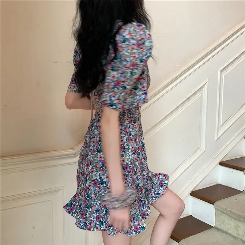 V-neck Vintage Short Sleeve Dress Women Slender Elegant Fashion Ladies Sweet Ruffles All-match Basic Daily Mini Dresses Ulzzang floral dress