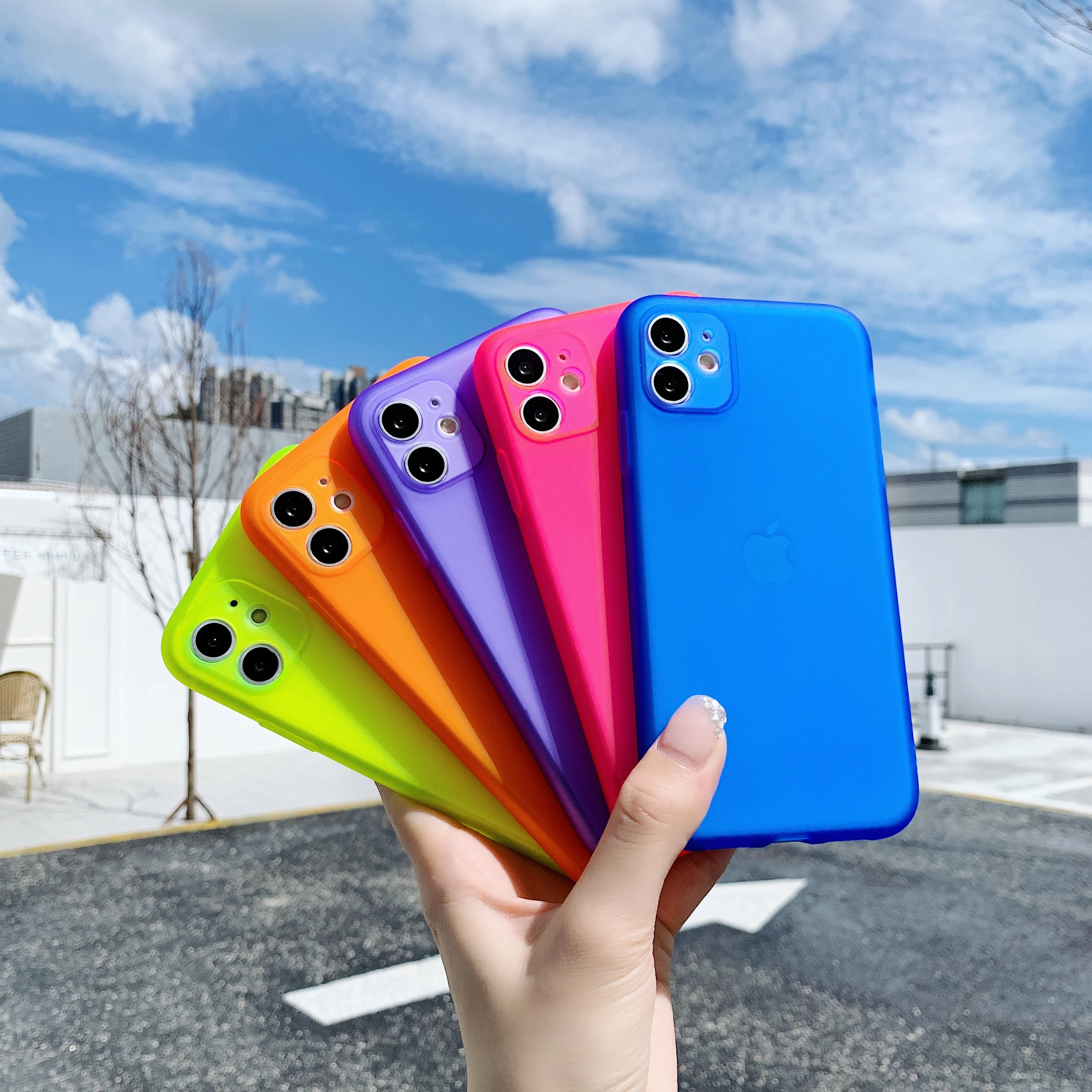 Чехол для iPhone 11 Pro Max матовый неоновый флуоресцентный прорезиненный силиконовый