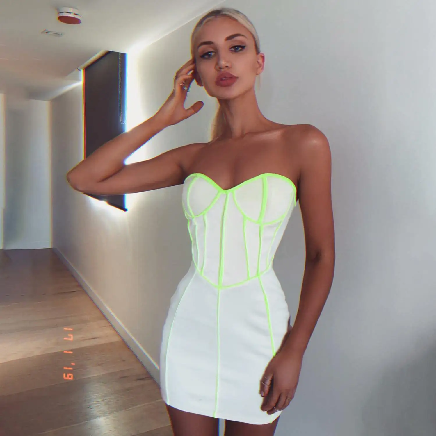 

Babatique Female Sexy Summer Strapless Backless Slim Bag Hip Green Striped White Strap Dress