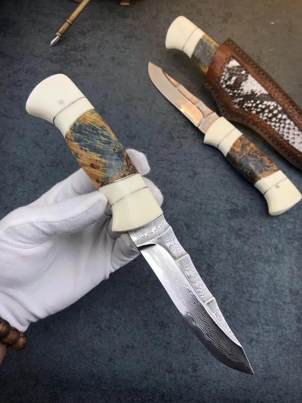 60 HRC VG10 ручной дамасский охотничий прямой нож из розового дерева Бирюзовая ручка