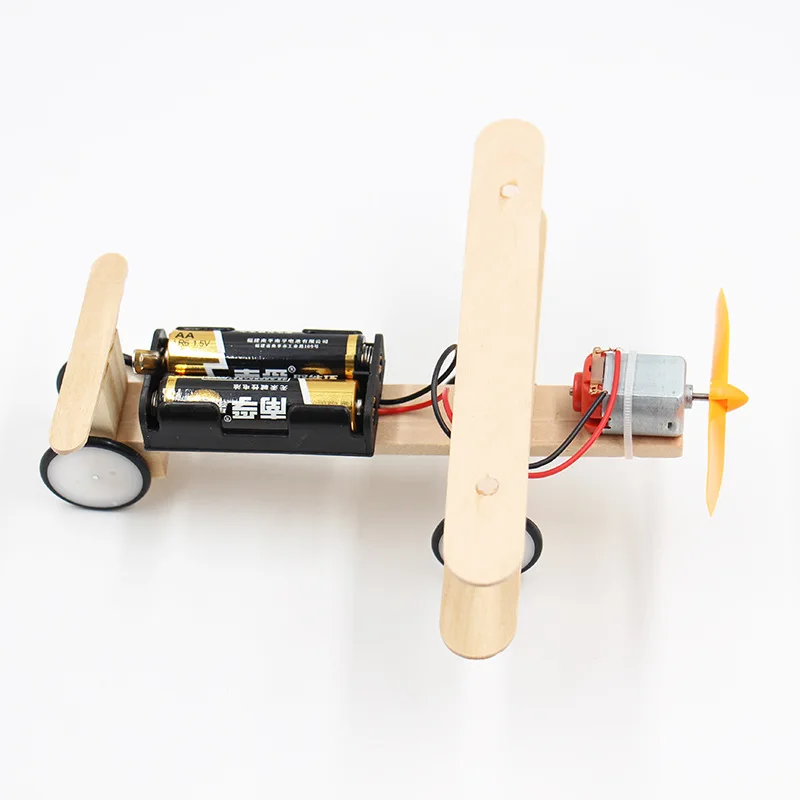 2020 New Electric Taxiing Aircraft Toy Set DIY Educational Robot Wooden Aircraft Parent-child Interactive Game Boy Gift