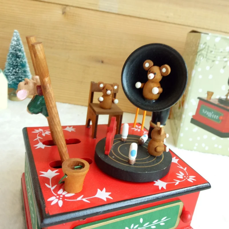 Christmas Cartoon Musical Box Xmas Red Wooden Classical Muisc Radio Box Craft Ornament Holiday Figurines Gift For Children