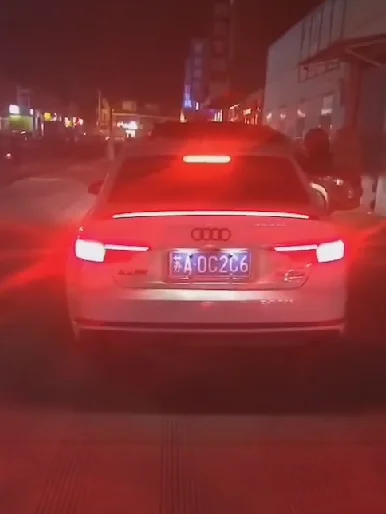 Для новых Audi A4L спойл крыло светодиодный светильник потока ABS пластик Неокрашенный хвост крыло праймер цвет задний спойлер
