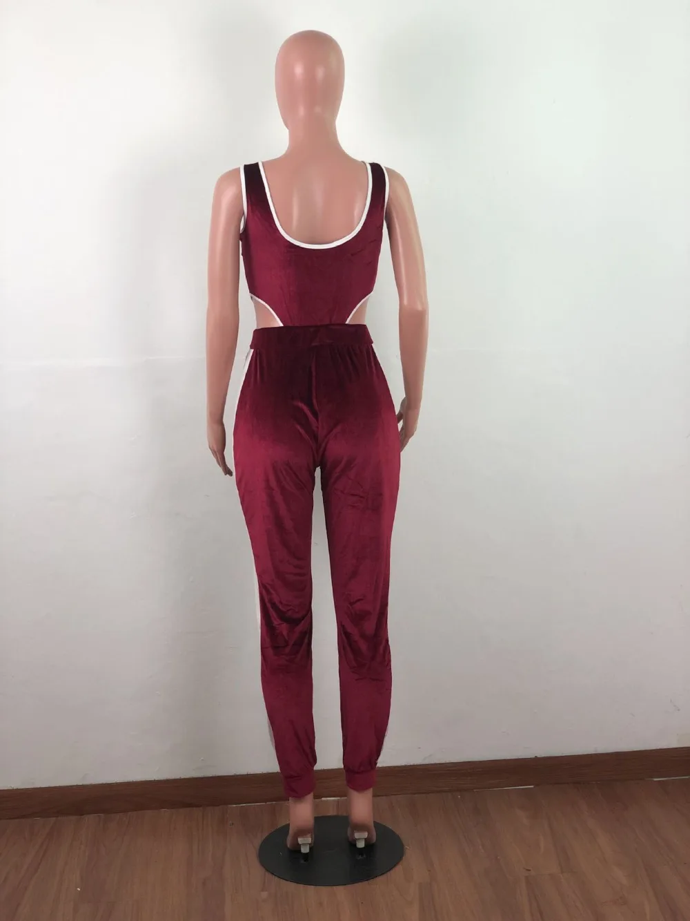 12110621536_2132539483