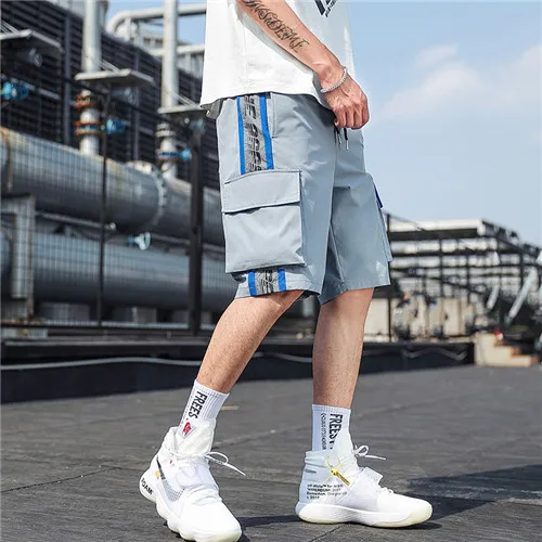 Light blue Красивые короткие шорты мужские с большим карманом Бермуды для пляжа до колена шорты хип поп эластичный пояс мужские летние уличные спортивные штаны - Цвет: Light blue