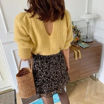 

Women Sweater 2020 Spring and Summer New Retro Bubble Shoulder Sleeves Backless Mohair Blend Short Sweater Women