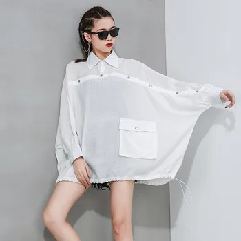 

Korea 2020 spring summer new oversize tops for women fashion Bat sleeve Personality Irregular Loose black white T-shirt YH730
