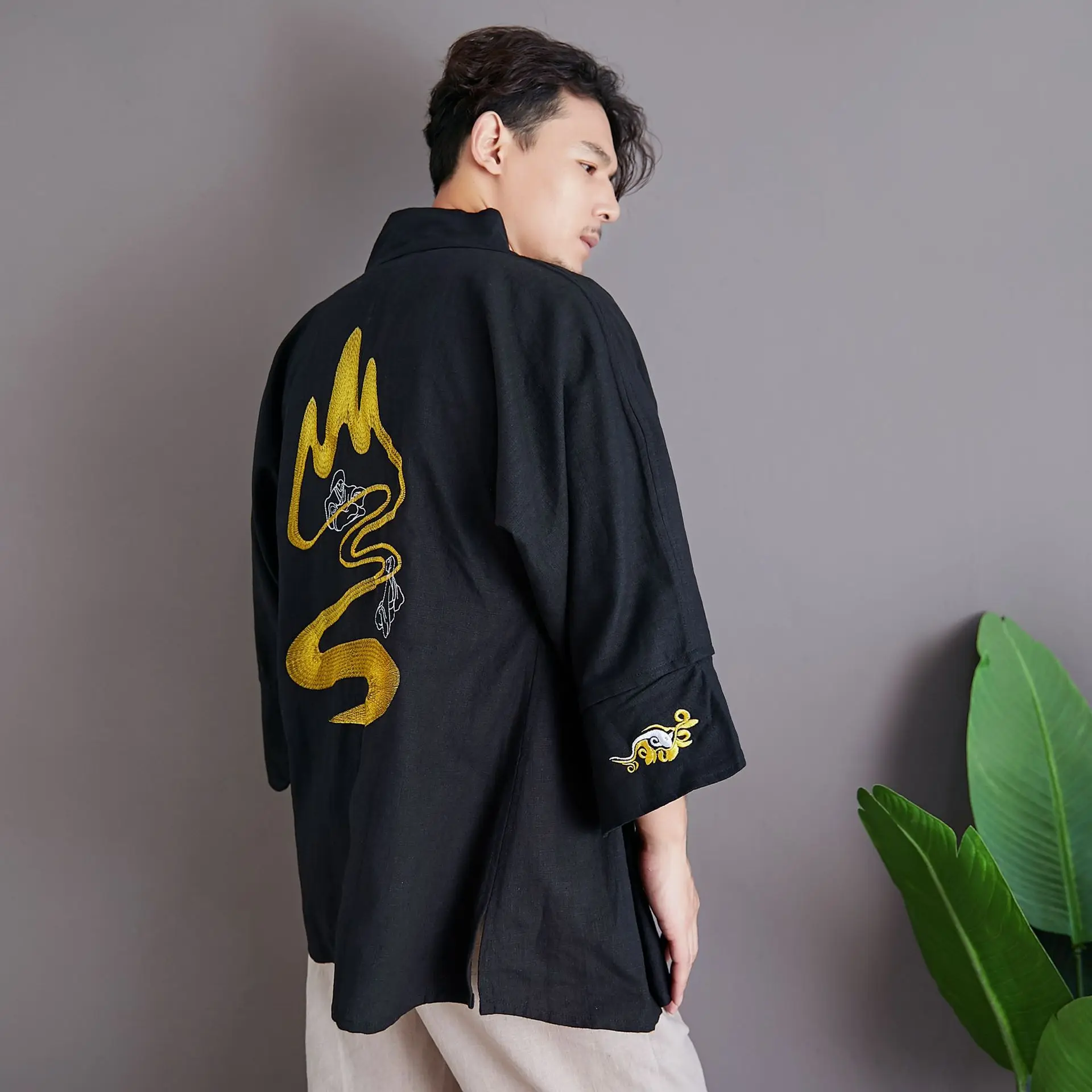 

Retro Origional New Style Mountain Stream Cardigan Chinese-style Nation Clothing Three-quarter-length Sleeve Cardigan Embroidere
