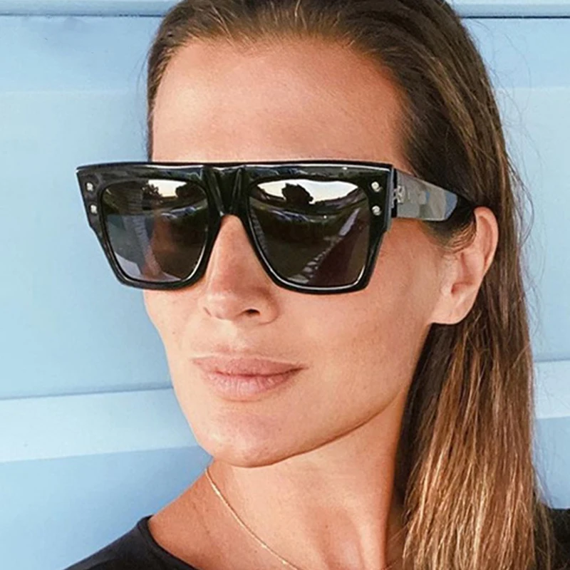 

Fashion Square Oversized Sunglasses Women 2021 Brand Luxury Rivets Flat Top Big Sun Glasses Vintage Eyewear Shades Female Oculos