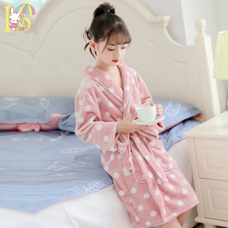 Robes 894 Милые халаты с клубничкой для детей, фланелевые ночные рубашки для девочек детская одежда для сна с рисунком медведя детские халаты для малышей флисовая одежда - Цвет: Robes 894