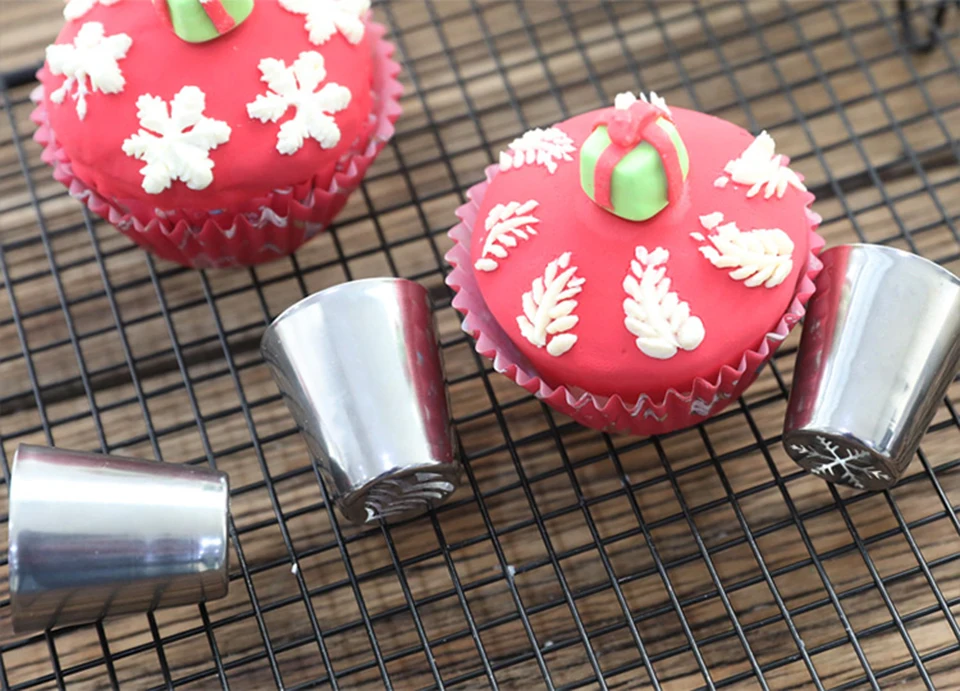 Russian Icing Piping Tips Christmas (14)