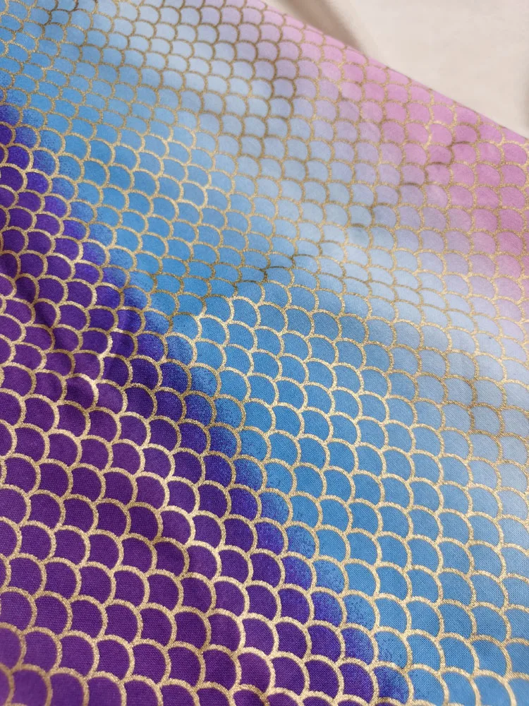 

100% Plain Cotton Gold Stamping Gradual Gradient Color Mermaid Fish Scale Skin Printed Fabric Fabric Patchwork Dress Ornament