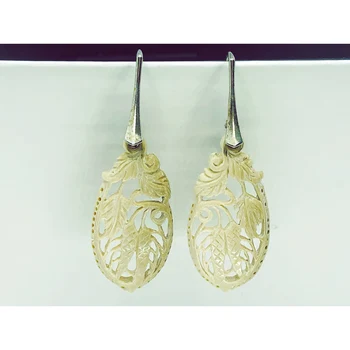 

Original vintage earrings бивня mammoth carved "Vine"