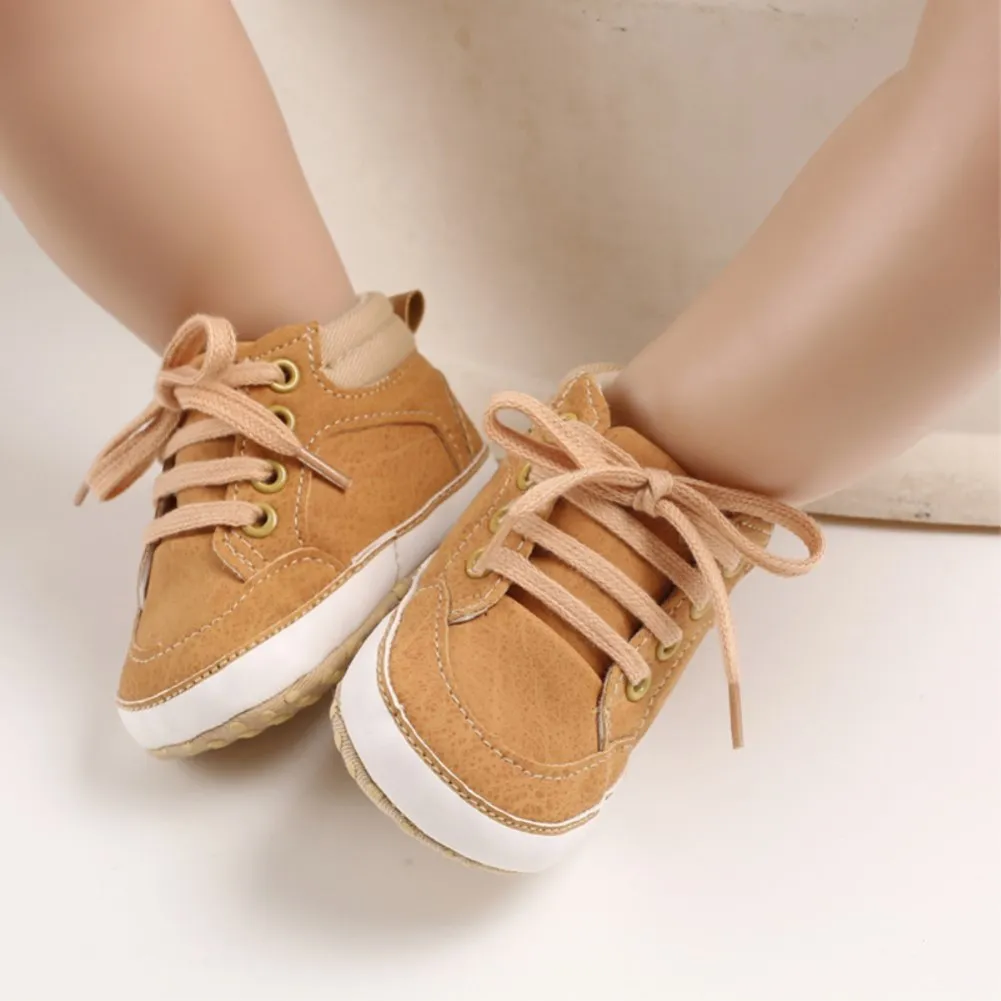 Детская обувь для маленьких мальчиков и девочек; мягкие Нескользящие кроссовки на шнуровке для детей 0-18 месяцев - Цвет: Бежевый